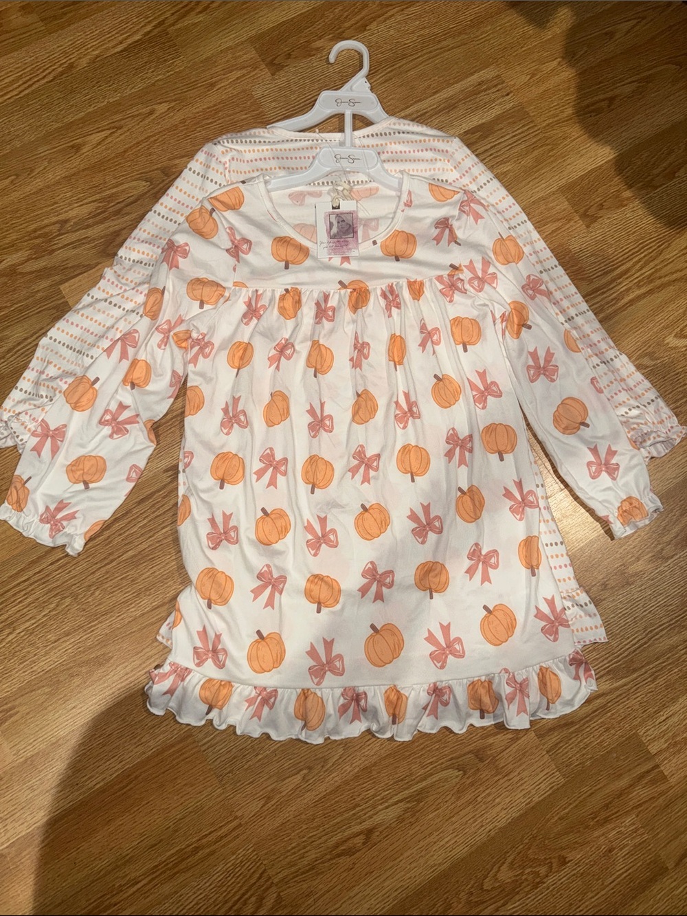 Jessica Simpson 2pk nightgowns pumpkin&bows and polka dot.